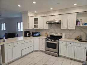 Cheap Room Near Downtown- Year End Sale